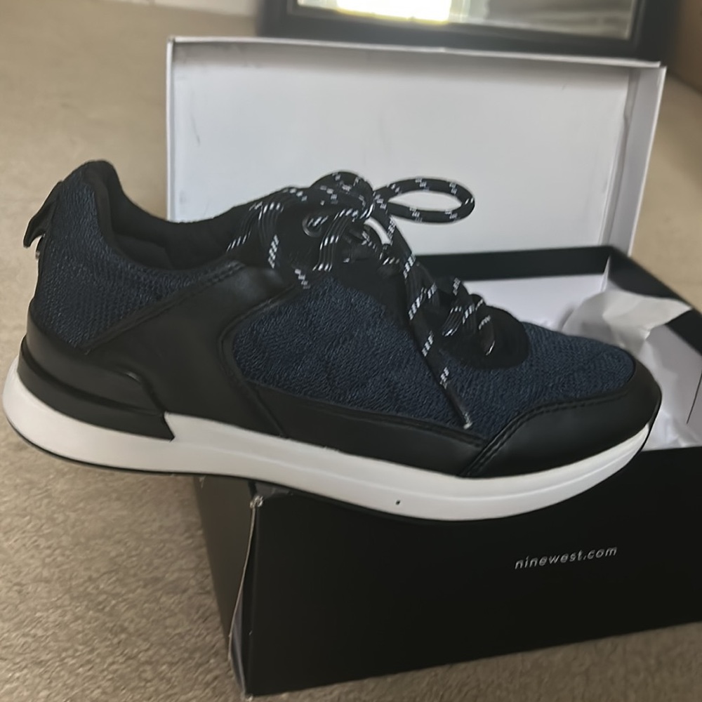 Nine West Sneakers. Size 8.5.